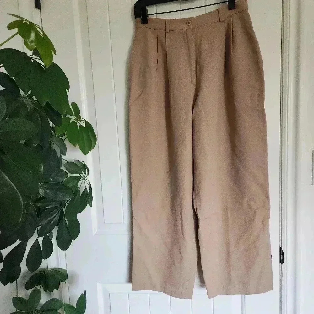 High waisted pleated wide leg vintage wool trousers